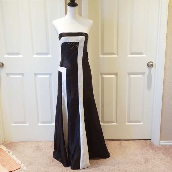 Jessica McClintock Dresses & Skirts - Jessica McClintock gown